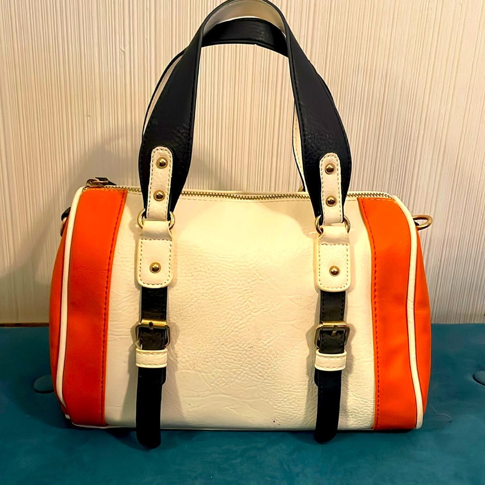 Charming Charlie handbag